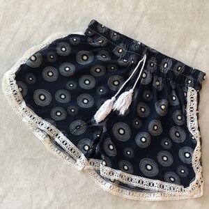 Maze Collection Floral Lace Trim Shorts With Tassel Tie Back Navy Blue Size M